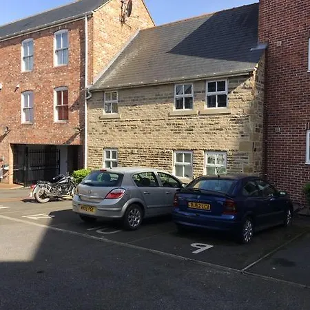 Rhodes Court Apartment