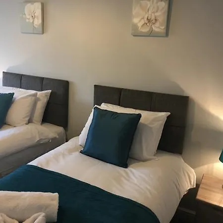 Rhodes Court Apartment Leeds (West Yorkshire)
